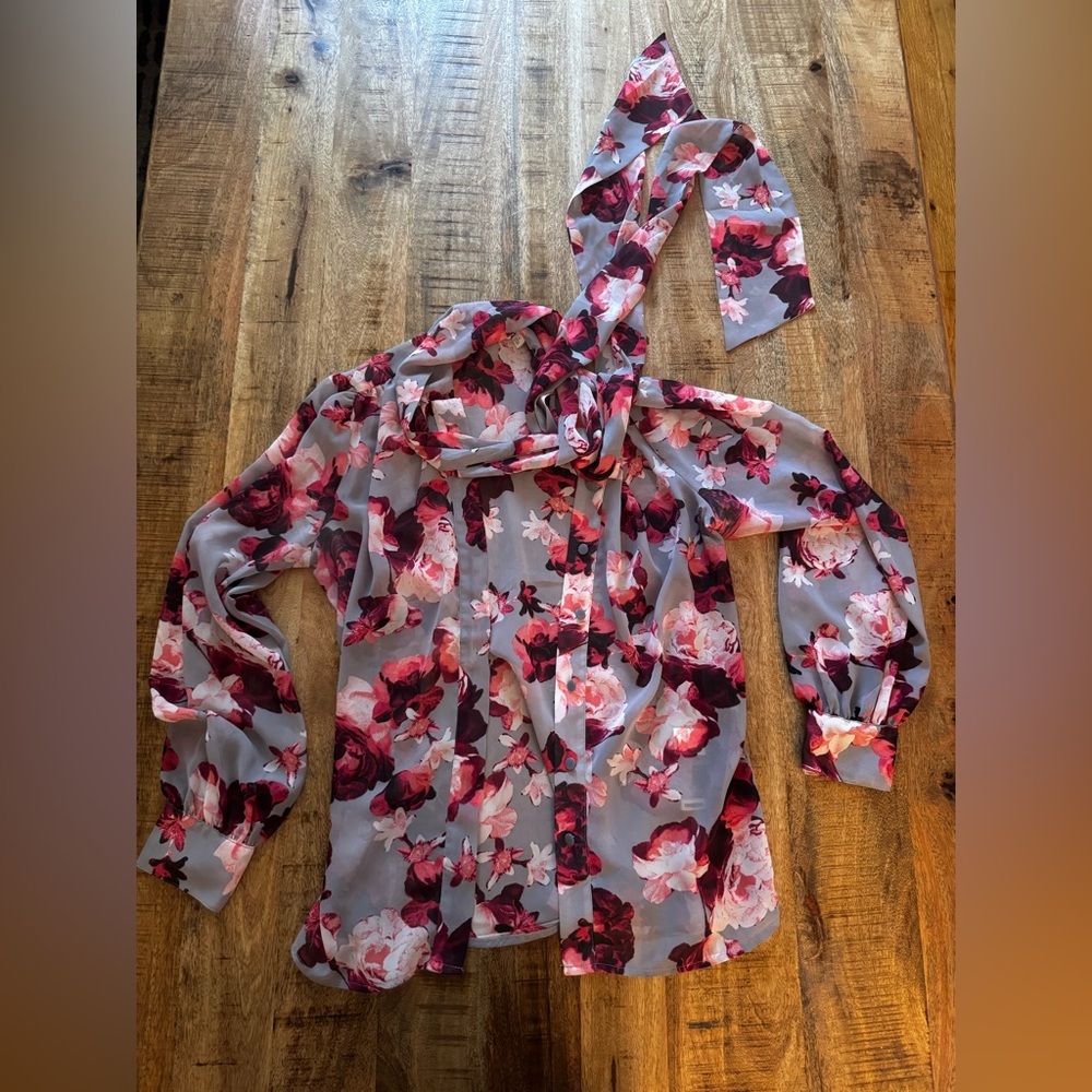 NY&Co New York and company Eva Mendes Floral Chiffon Blouse with neck scarf tie